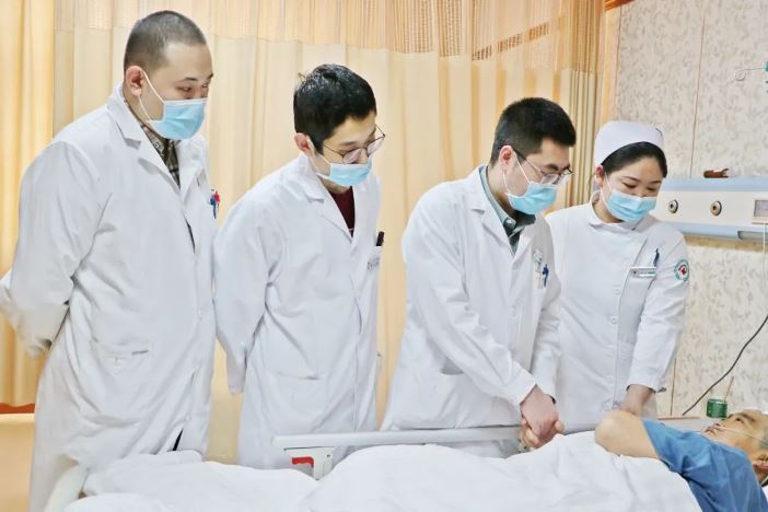 1650856034236270.jpg 02.jpg