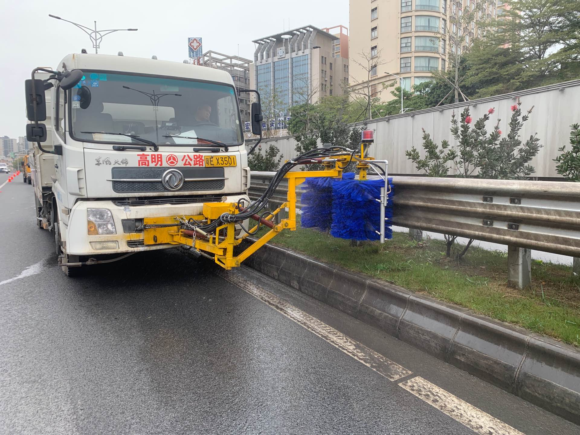 西安浐灞生態(tài)區(qū)2020-2022年道路清掃保潔服務(wù)項目（雁鳴湖園區(qū)管理辦及三環(huán)路）